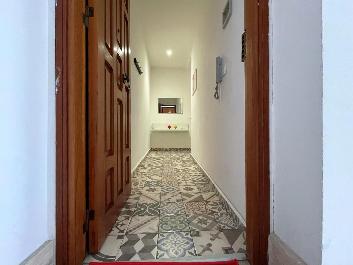 2 Apartments - Akragas Home 1 & 2 On Via Atenea City Center With View 阿格里真托 外观 照片